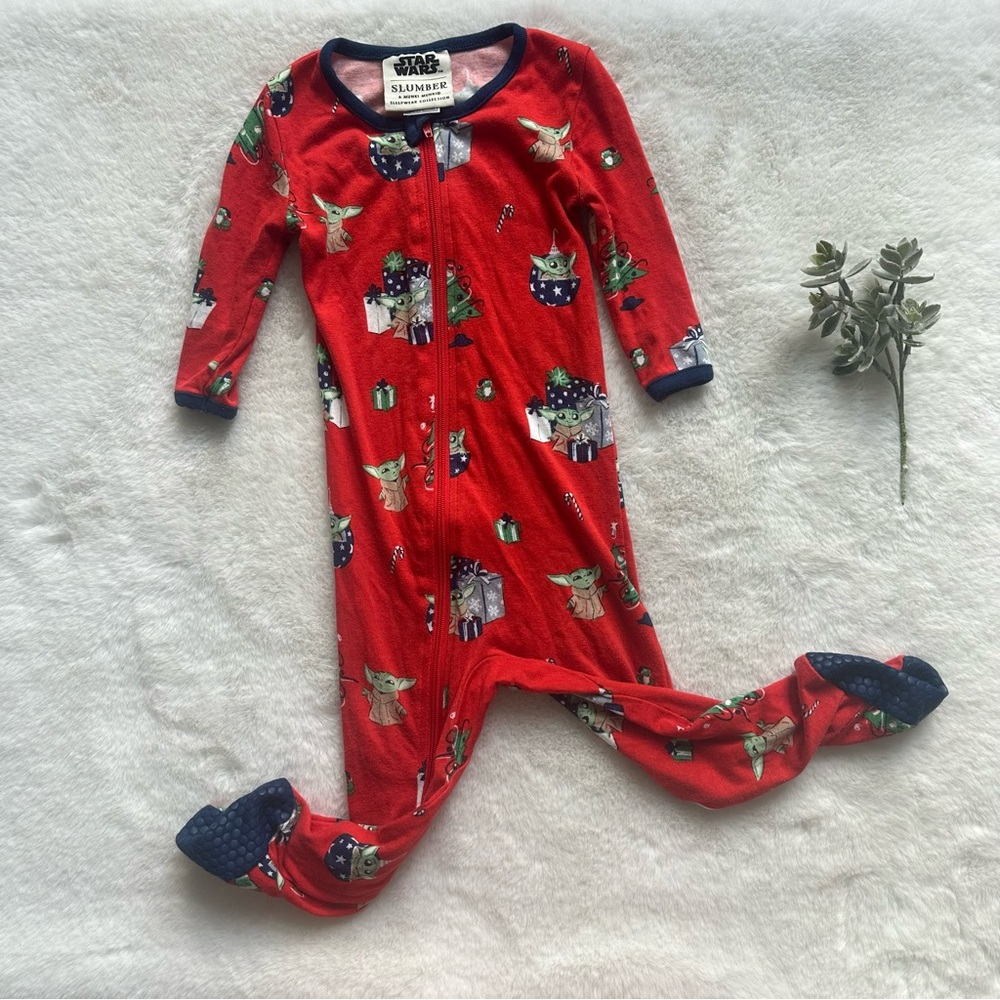 Munki Munki | EUC - Star Wars Yoda Sleeper - Size 18 Months - Zip Closure